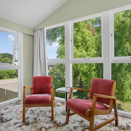 Farley Avenue Turret & Lounge Apartment Greytown Bagian luar foto