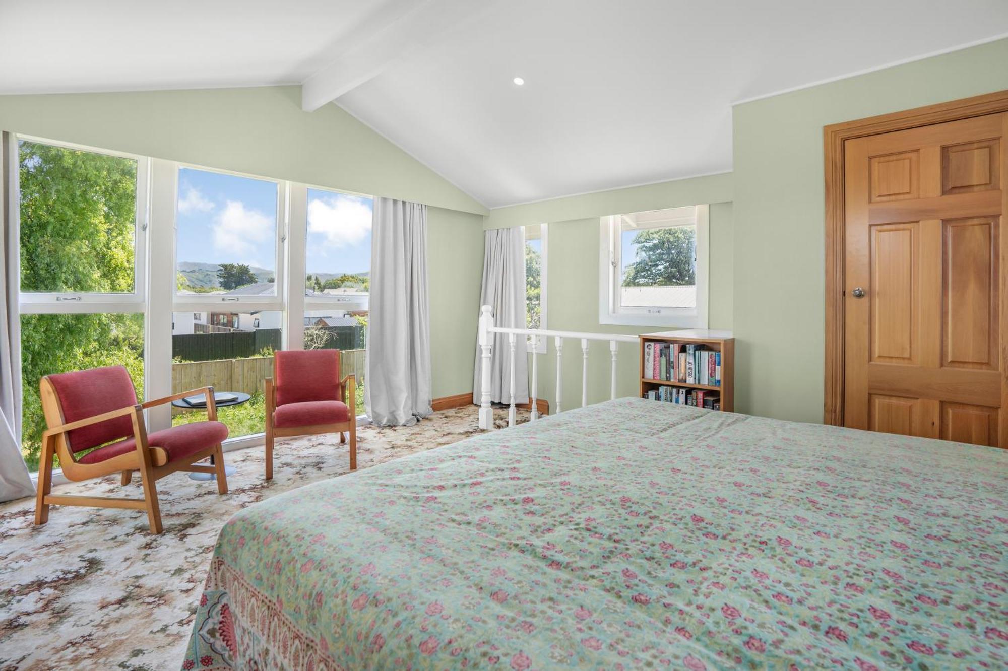 Farley Avenue Turret & Lounge Apartment Greytown Bagian luar foto