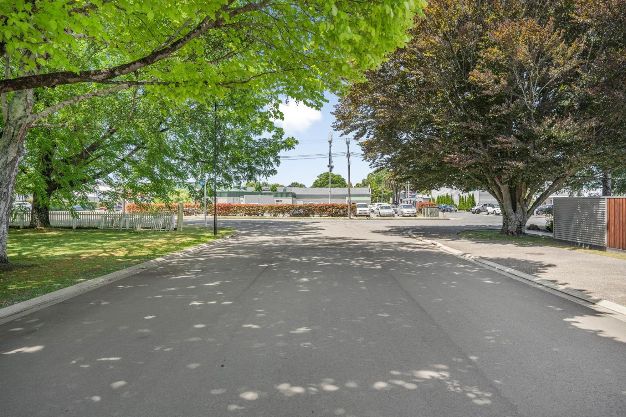 Farley Avenue Turret & Lounge Apartment Greytown Bagian luar foto